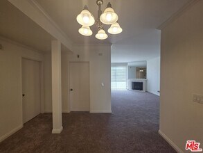 8505 Gulana Ave in Los Angeles, CA - Building Photo - Building Photo