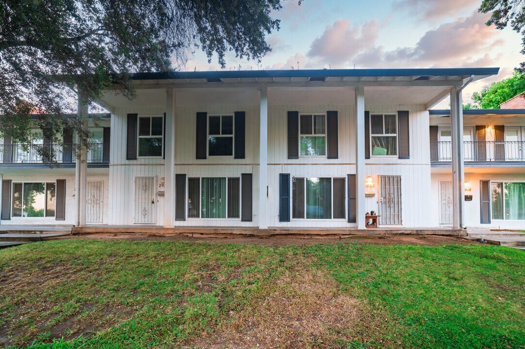 2920 Park Ave in Merced, CA - Building Photo