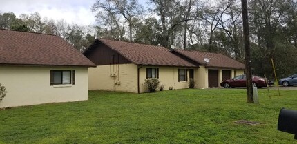 28th Place Duplexes in Ocala, FL - Building Photo - Building Photo