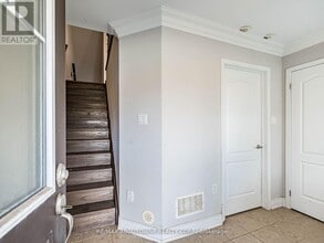 6020 Derry Rd in Milton, ON - Building Photo - Building Photo