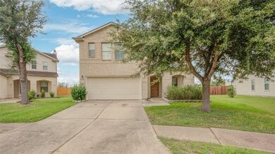 8542 Village Rose Ln in Houston, TX - Foto de edificio - Building Photo
