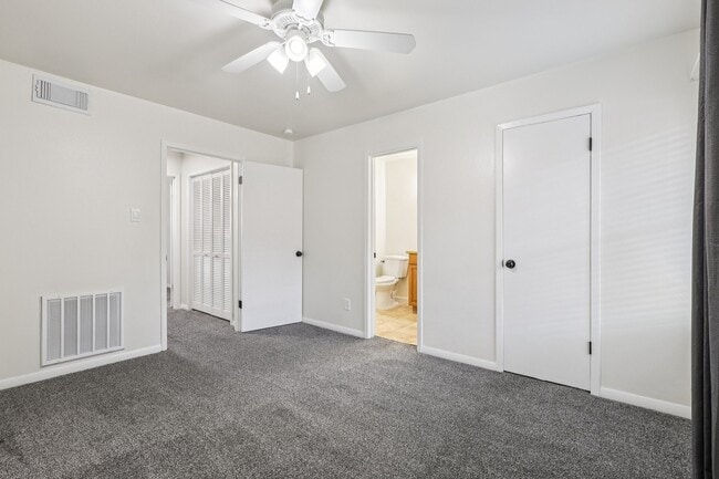 property at 515 Tallowood Rd