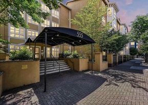 555 10th St, Unit 405 in Oakland, CA - Building Photo