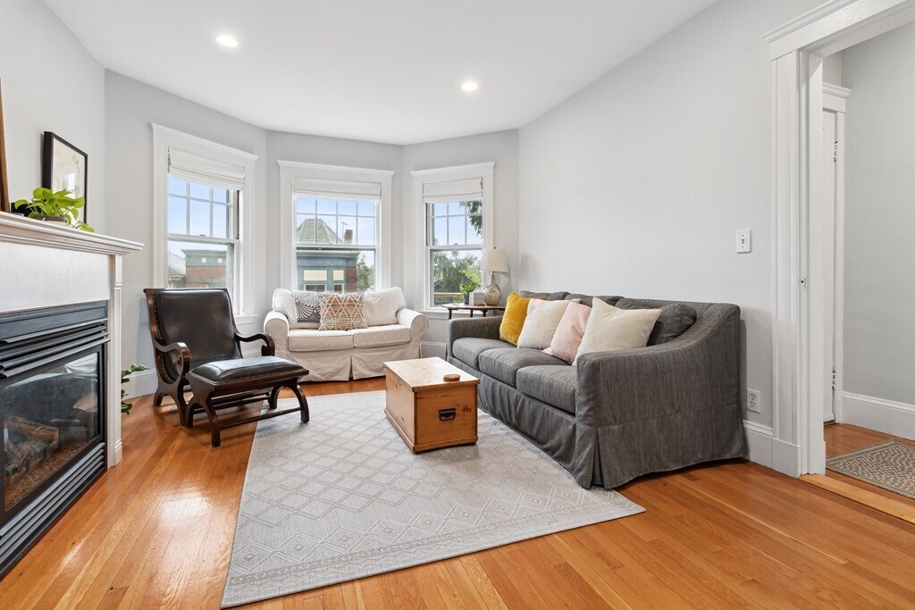 93 Walnut St in Brookline, MA - Foto de edificio