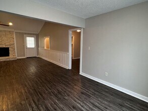 8100 Shallow Glen Trail in Memphis, TN - Building Photo - Building Photo