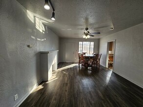 1517 W 60th Pl in Los Angeles, CA - Building Photo - Building Photo