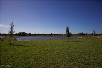 19558 Fairhill Ct in Lehigh Acres, FL - Building Photo - Building Photo