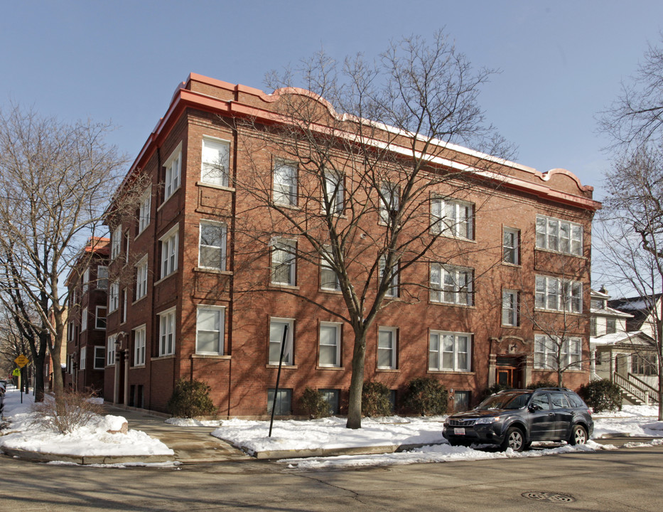 Vintage Condos in Chicago, IL - Building Photo