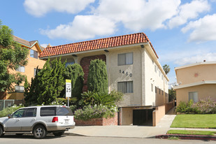 1450 S Centinela Ave Apartamentos