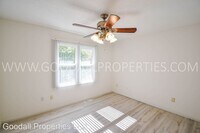 6006 Townsend Ave photo'