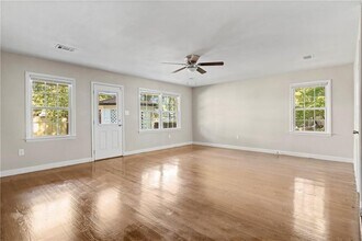 207 Tanglewood Dr in Warner Robins, GA - Foto de edificio - Building Photo