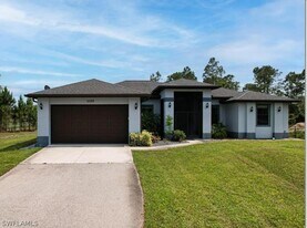 2326 6th Ave SE in Naples, FL - Building Photo