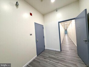 910 Arch St in Philadelphia, PA - Building Photo - Building Photo