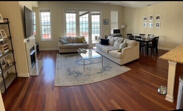 2650 N Halsted St in Chicago, IL - Building Photo - Building Photo