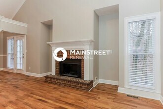 2 Paces Lakes Ridge in Dallas, GA - Building Photo - Building Photo