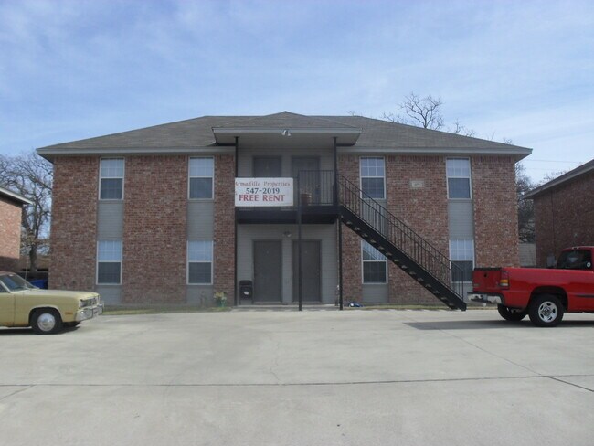 304 Creek St, Unit D in Copperas Cove, TX - Foto de edificio - Building Photo