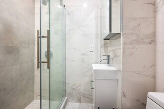 829 9th Ave in New York, NY - Building Photo - Building Photo