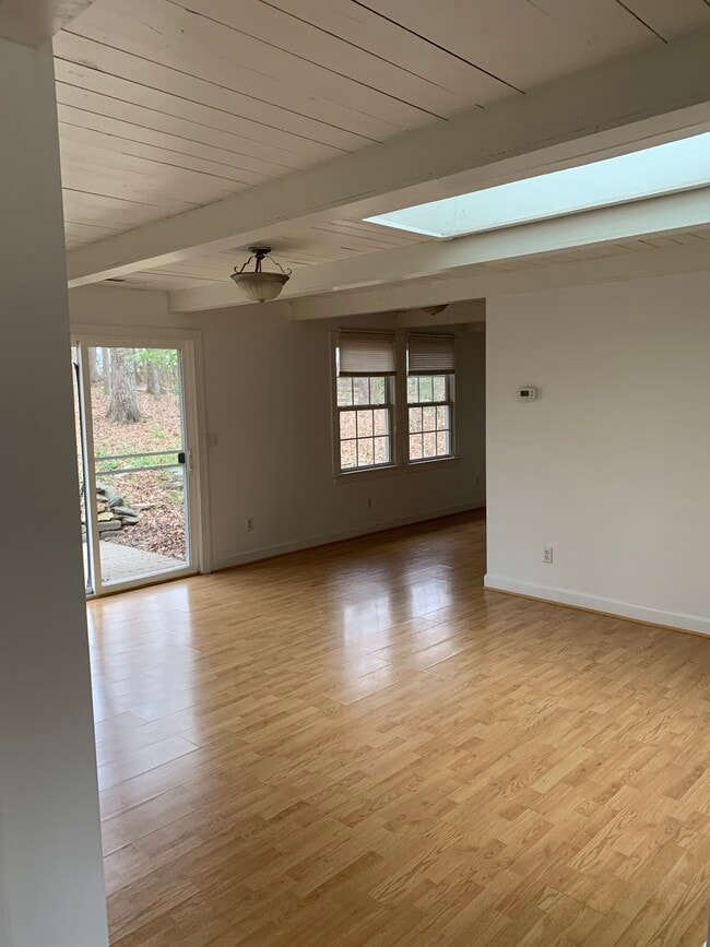 125 Wild Primrose Ln, Unit 125 in Chapel Hill, NC - Building Photo - Building Photo