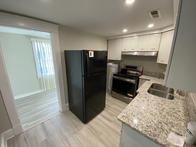 property at 4812 Chamberlayne Ave