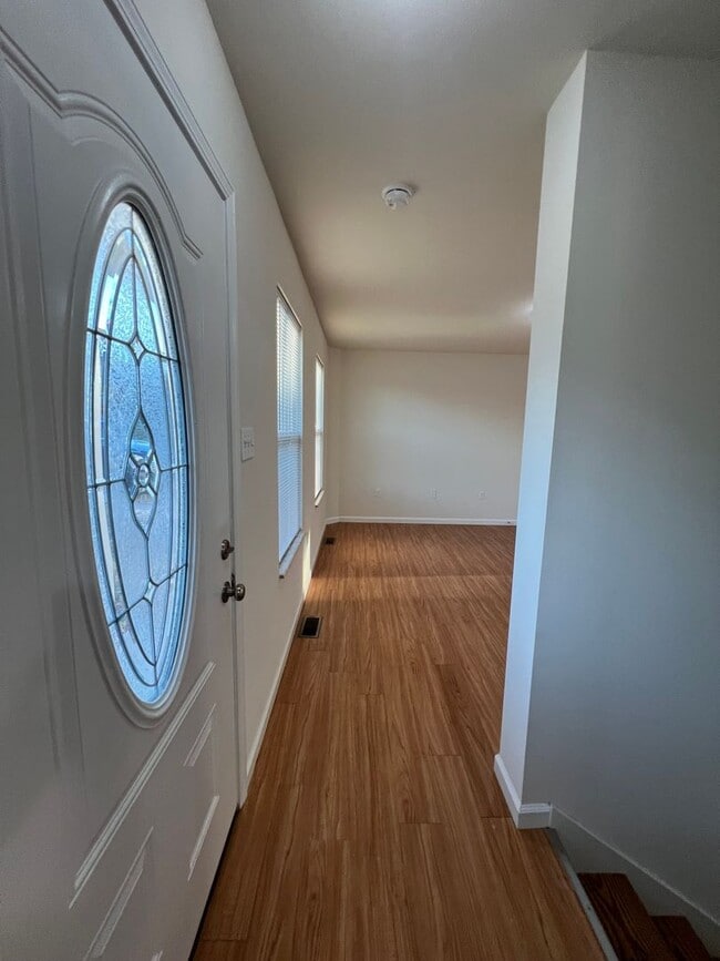 property at 106 Horseshoe Valley Dr
