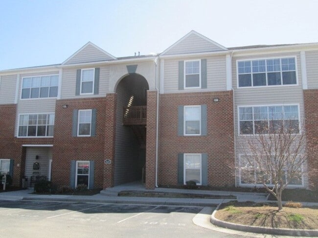 property at 215 S Knollwood Dr