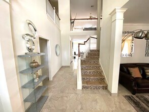 3806 Shady Harbor Dr in Houston, TX - Foto de edificio - Building Photo