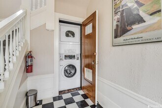 847 Castro St, Unit 2 in San Francisco, CA - Building Photo - Building Photo