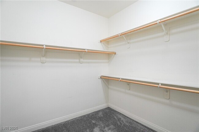 799 Flowing Meadow Dr in Henderson, NV - Building Photo - Building Photo