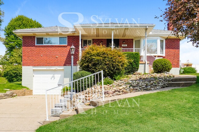 property at 4709 Lolly Dr