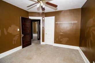 9711 Parmelee Ave in Cleveland, OH - Building Photo - Building Photo