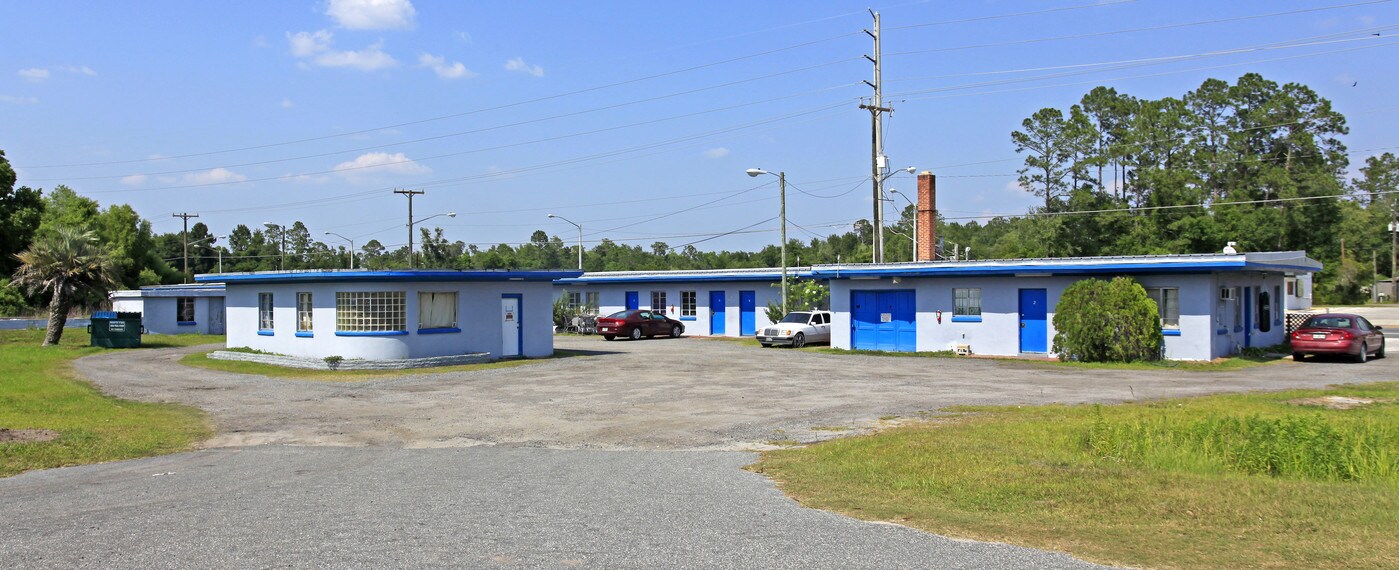 PLEASANT POINTE APARTMENTS in Lake City, FL - Building Photo