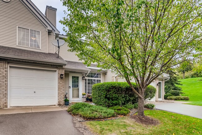 property at 9255 Troon Ct