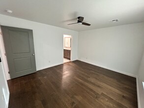 4600 Lincoln St in Harrah, OK - Foto de edificio - Building Photo