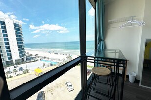 1909 S Atlantic Ave, Unit 721 in Daytona Beach, FL - Building Photo