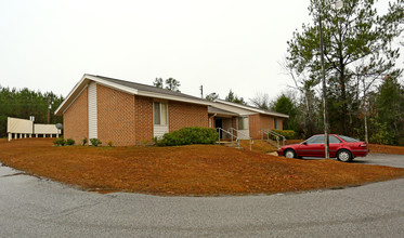 River Junction Apartments in Chattahoochee, FL - Foto de edificio - Building Photo
