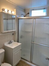 1387 Corbin Ave-Unit -2nd Fl in New Britain, CT - Building Photo - Building Photo