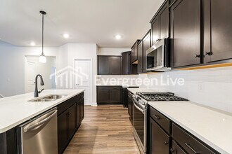 4036 Grommet Ct in Matthews, NC - Building Photo - Building Photo