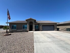 7556 E 41st Rd in Yuma, AZ - Building Photo