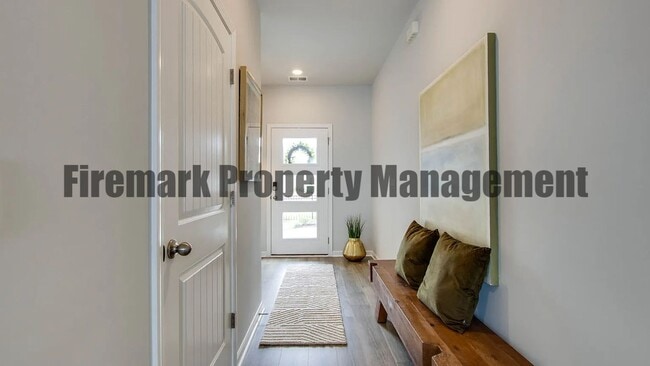 1603 Carr Ln in Lebanon, TN - Foto de edificio - Building Photo