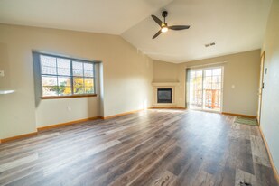 1221 University Ave, Unit F301 in Fort Collins, CO - Building Photo