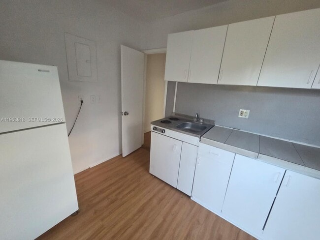 property at 1947 Lincoln St