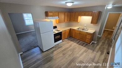 1909 Lotushill Dr in Cincinnati, OH - Building Photo - Building Photo