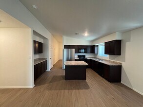 7944 E 46th St in Yuma, AZ - Building Photo - Building Photo