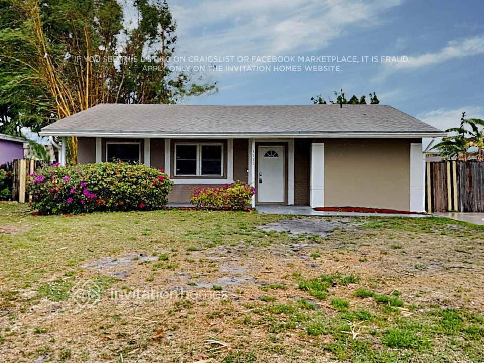 3575 Oberon Ave in Boynton Beach, FL - Building Photo