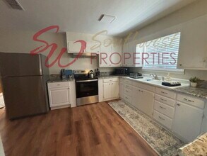 830 N Harbin Dr in Stephenville, TX - Building Photo - Building Photo