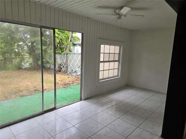 1231 Seaview, Unit 1231 in North Lauderdale, FL - Building Photo - Building Photo