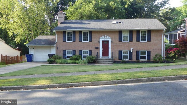 property at 8615 Regor Ln