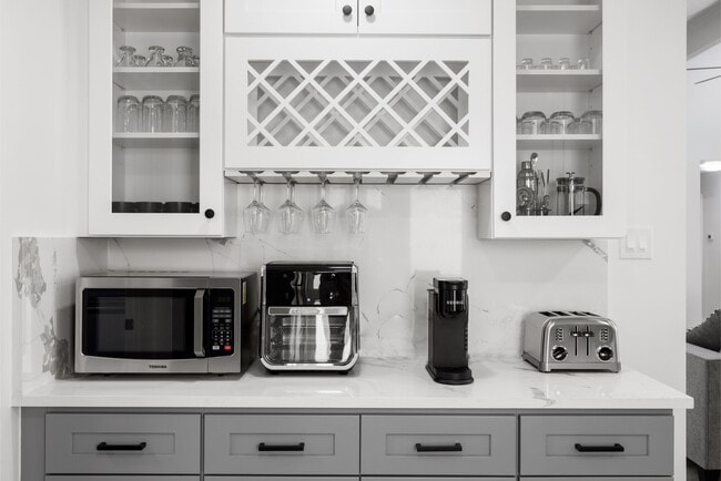 15126 Forest Lodge Dr