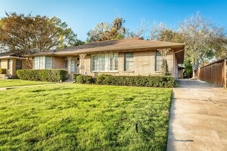 6525 E Mockingbird Ln in Dallas, TX - Foto de edificio - Building Photo