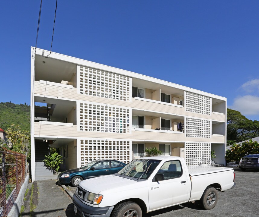 2948 E Manoa Rd in Honolulu, HI - Building Photo